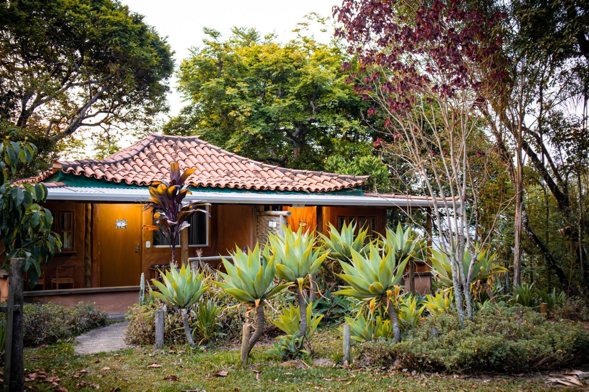 Hospedagem Beija-flor - Espaço Flor Das Águas Cunha Esterno foto